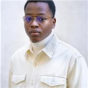 Professeur trilingue diplômé en analyse de données (double diplôme FR/US) donne des cours d’anglais en ligne ou en présentiel.